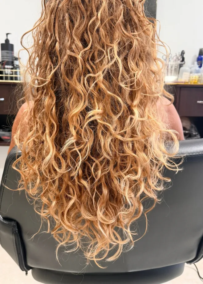 Capelli mossi valorizzati